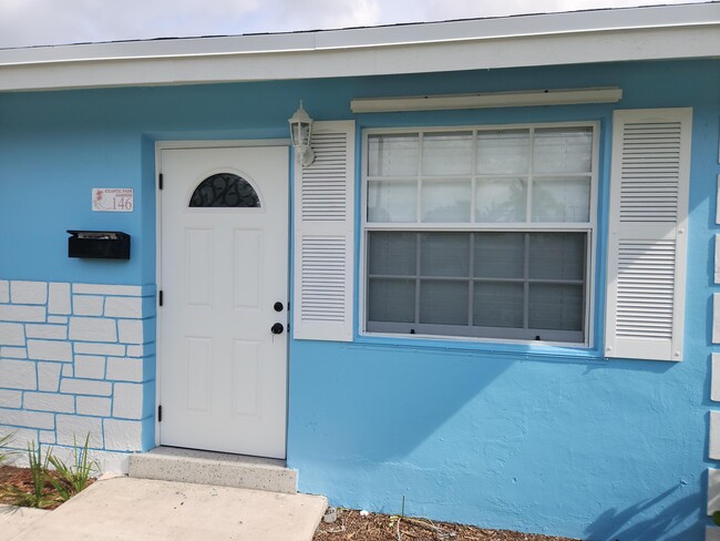Primary Photo - 146 SW 13th Ave