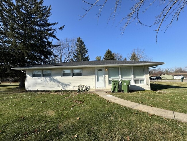 Primary Photo - 601 Kenny Ln