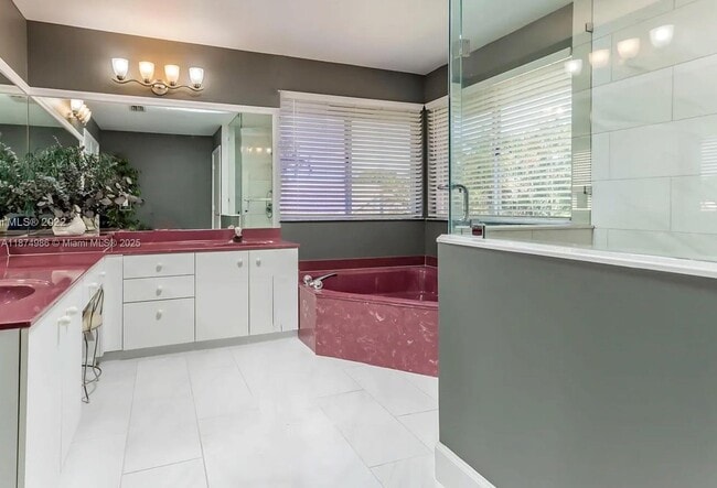 Building Photo - 1120 NW 179th Ave