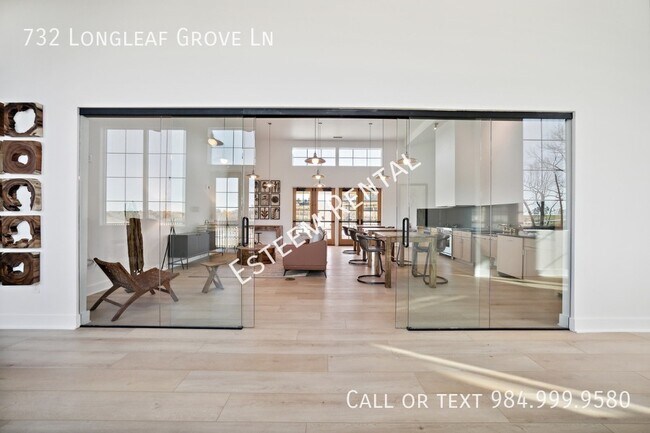 Building Photo - 732 Longleaf Grv Ln