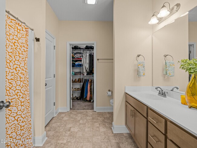 Building Photo - 151 Broadleaf Dr