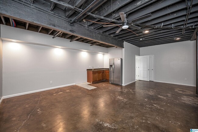 Building Photo - 99 Pats Way