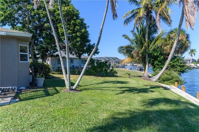 Building Photo - 875 Robin Ct