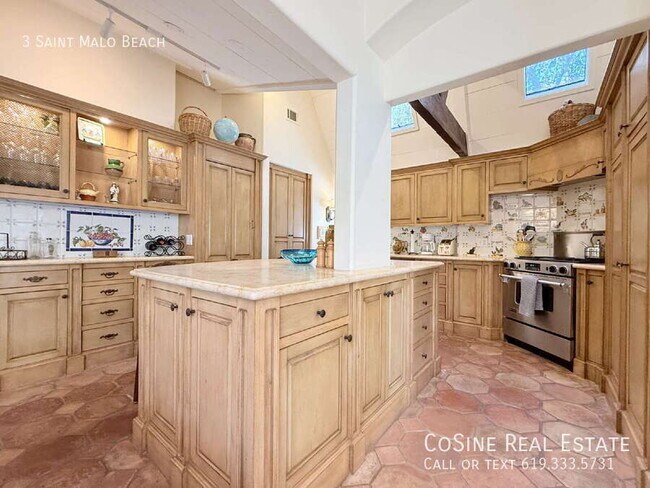 Building Photo - 3 St Malo Beach