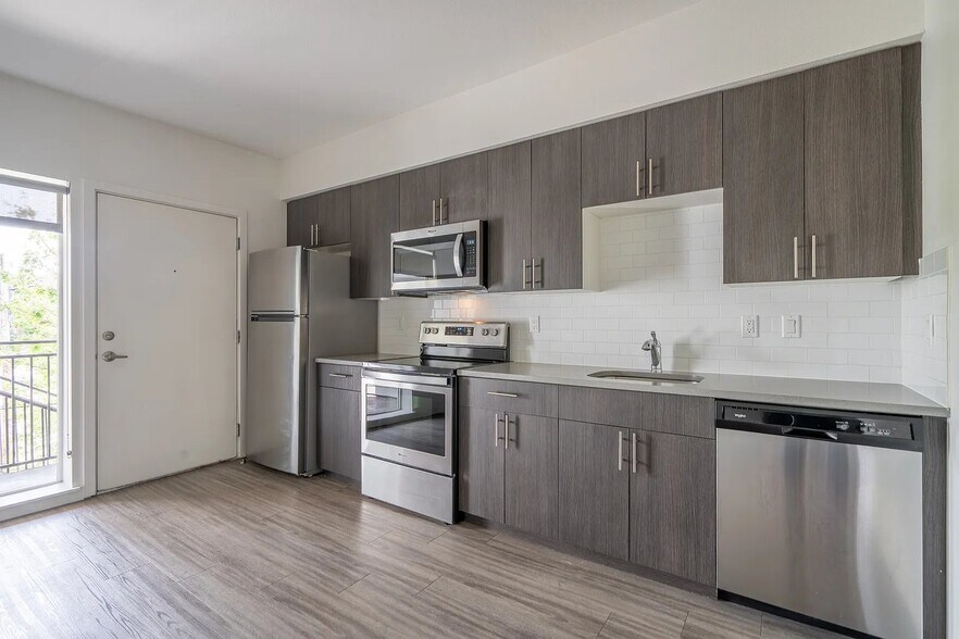 Building Photo - 4620 N Maryland Ave