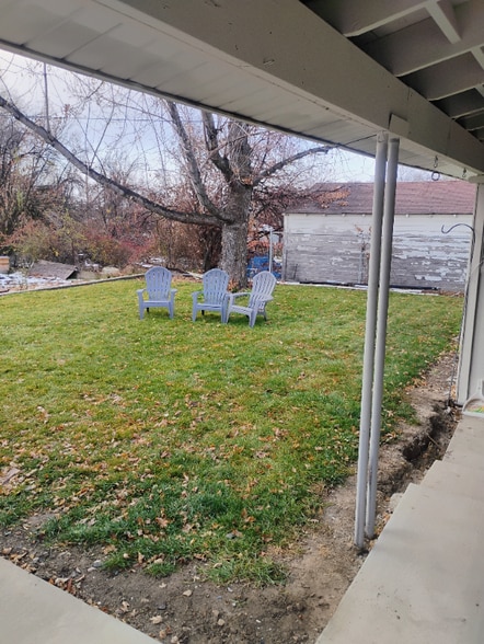 Building Photo - 380 E 100 N