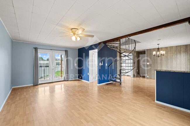 Building Photo - Beautiful 3-Bedroom Home - EV Charger - Pet Friendly