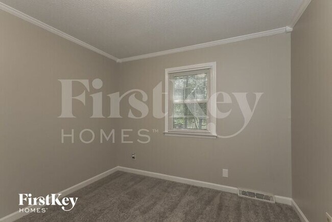 Building Photo - 10018 Mountain Apple Dr