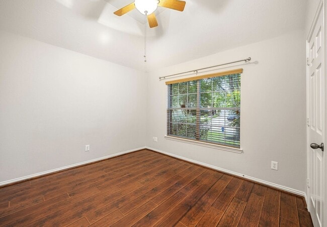 Building Photo - 18419 S Raven Shore Dr