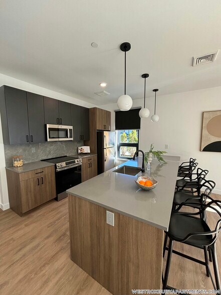 Building Photo - 199 Gardner St