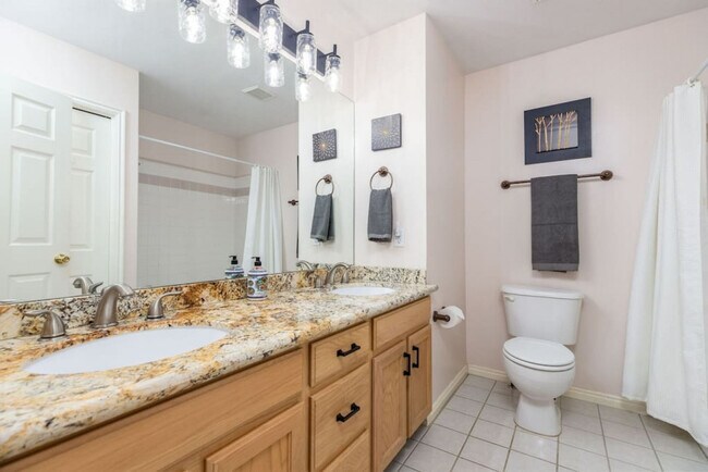 Building Photo - 8126 Clover Spring Ln