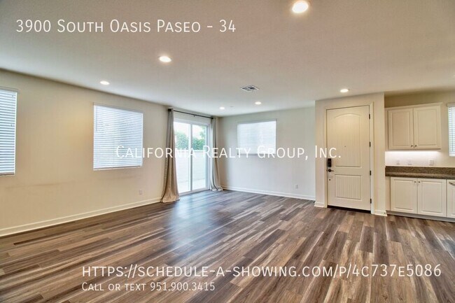 Building Photo - 3900 S Oasis Paseo