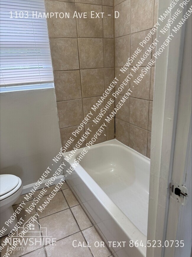 Building Photo - 1103 Hampton Ave Ext