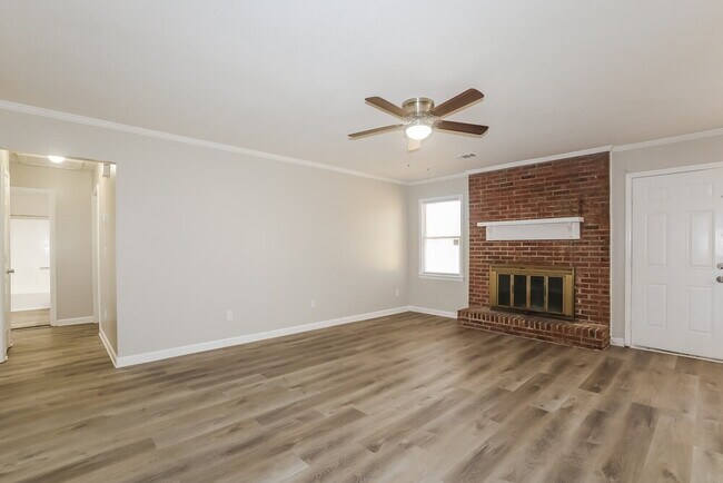 Building Photo - 2117 Tiffany Trail