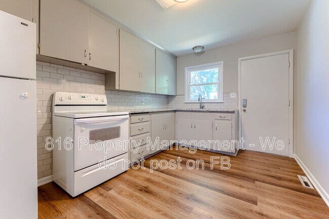 Building Photo - 602 SE 5th St