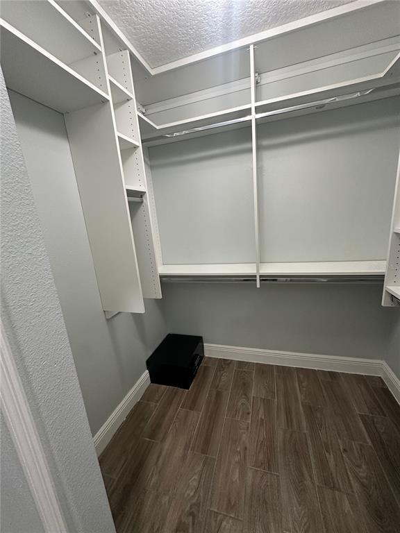 Building Photo - 2970 Woolridge Dr