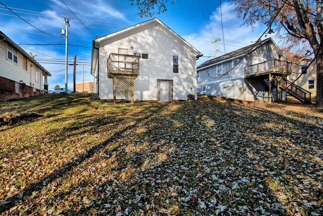 Building Photo - 1012 Coulter St
