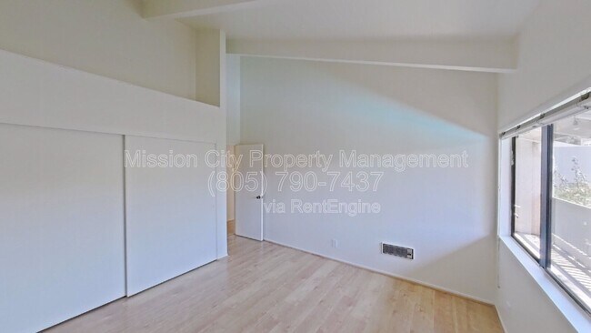 Building Photo - 29 Dearborn Pl