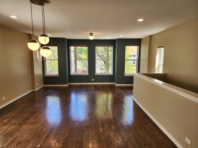 Building Photo - 1844 N Lockwood Ave