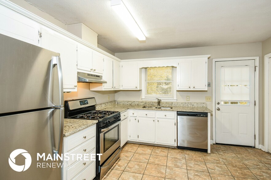 Building Photo - 4631 Candlewyck Way