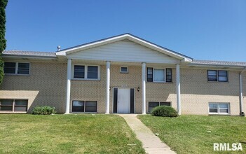 Building Photo - 1320 E 38th St