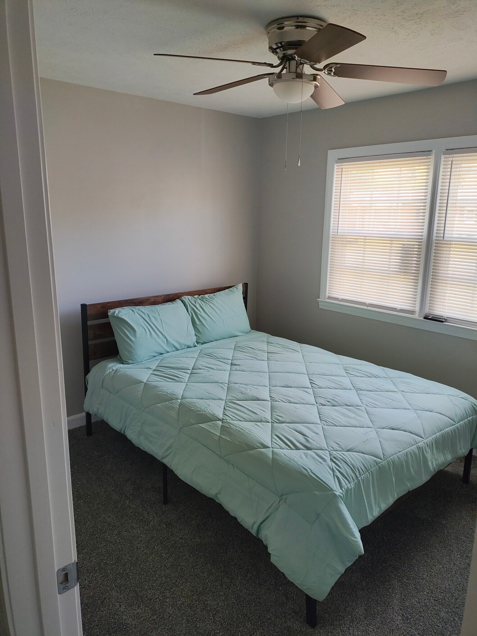 Building Photo - 6231 Lansford Dr