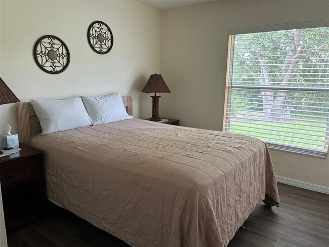 Building Photo - 15405 Margaux Dr