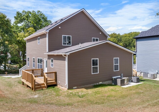 Building Photo - Brand New Duplex! Close to Ft. Campbell wi...