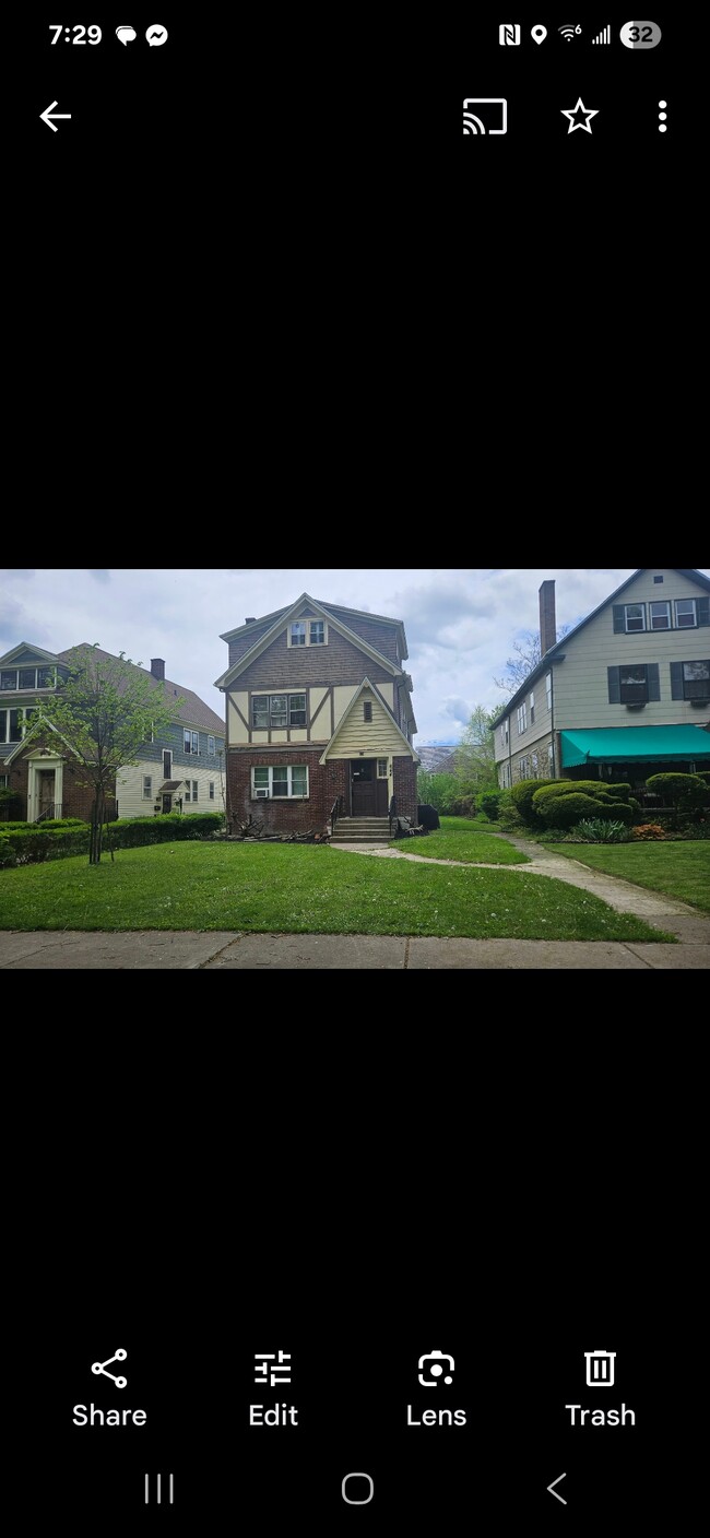 Primary Photo - 644 Columbus Pkwy