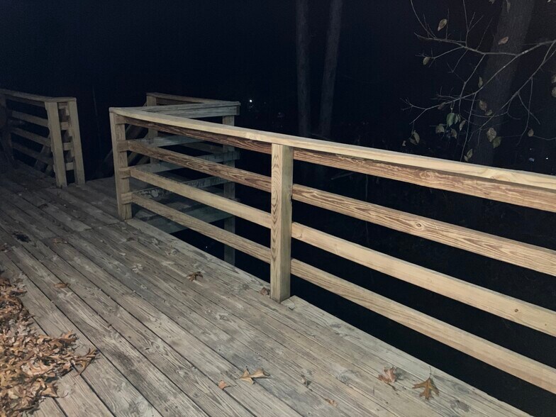 Building Photo - 36 Holly Dr