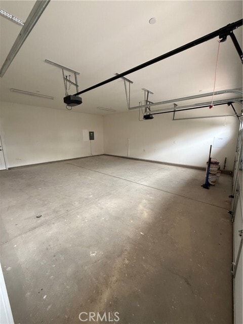 Building Photo - 7398 N Maple Ave