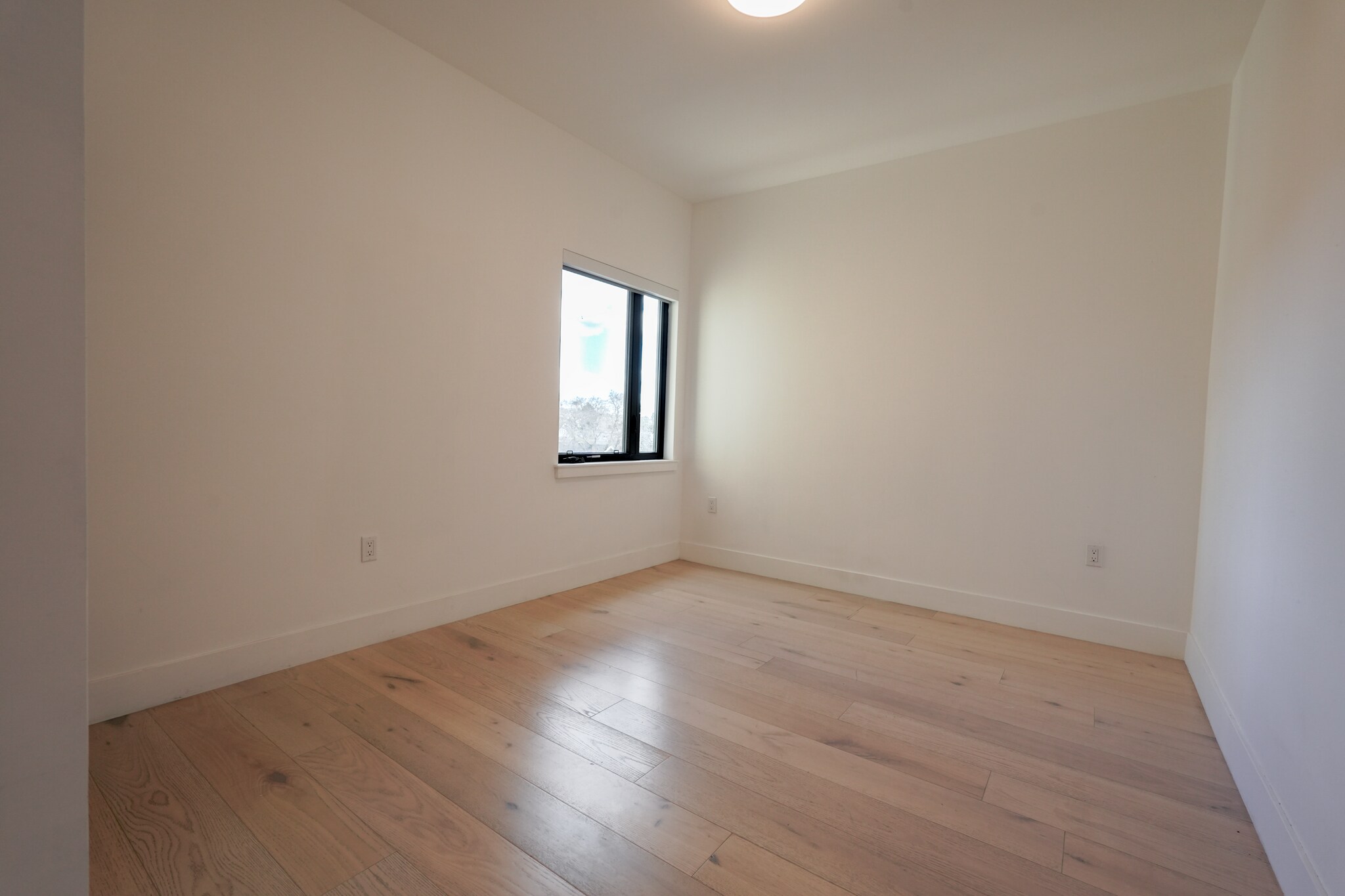 Building Photo - 2747 San Pablo Ave