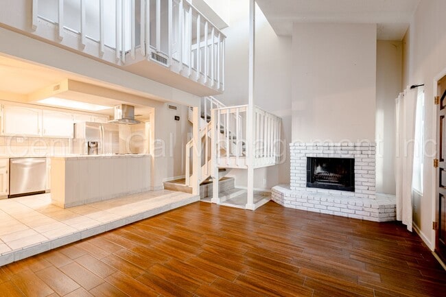 Building Photo - 2 Bedroom/2 Bath Condo with Garage  - $189...