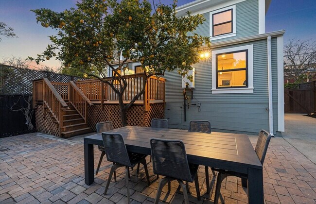 Building Photo - 1807 Martin Luther King Jr Way