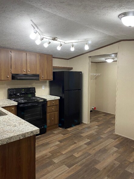 Building Photo - 27 Jordans Star Way