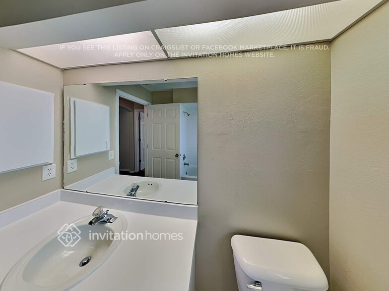 Building Photo - 7539 42nd Ct E