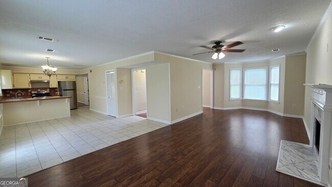 Building Photo - 31 Springfield Ct