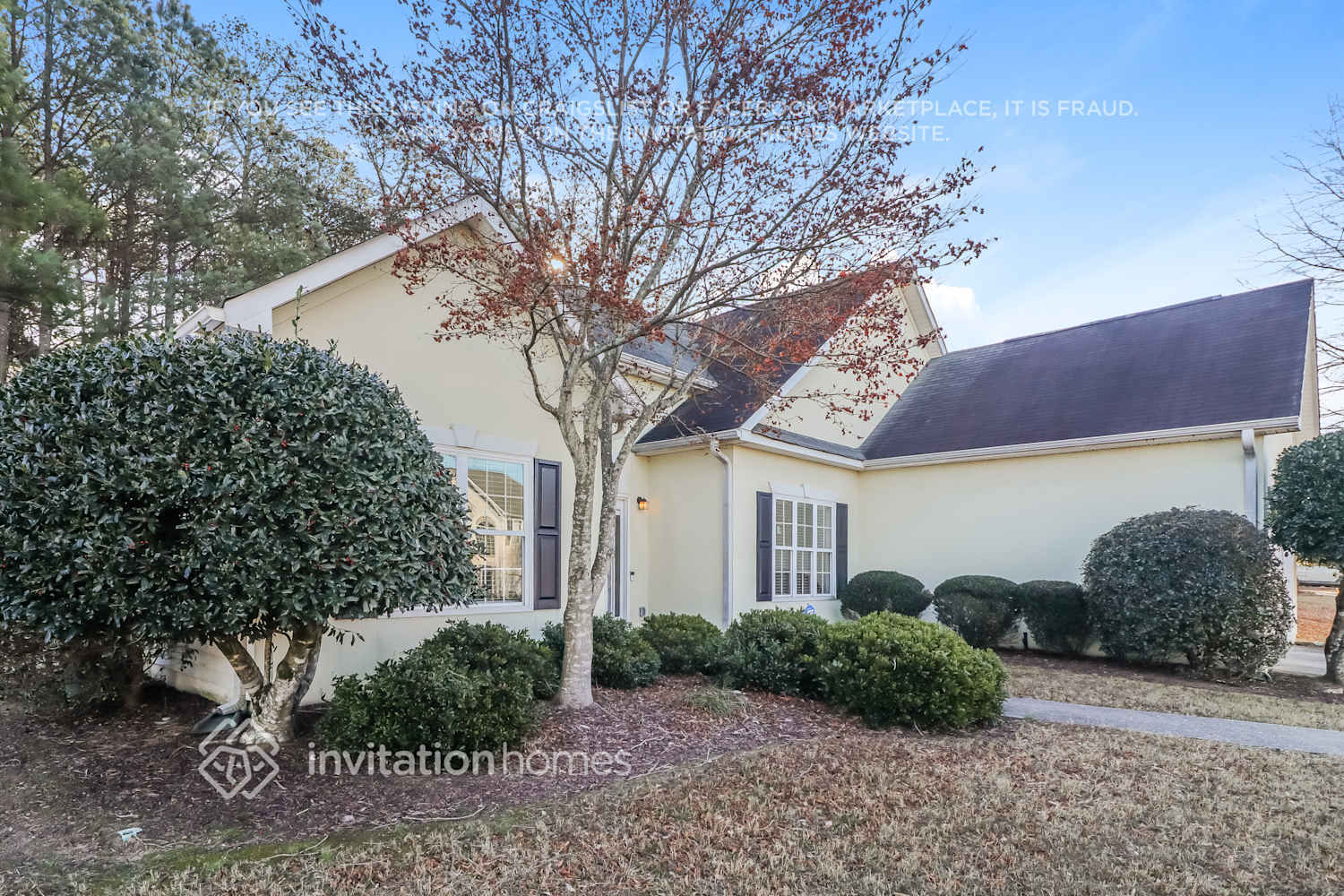 Building Photo - 960 Soaring Dr NE