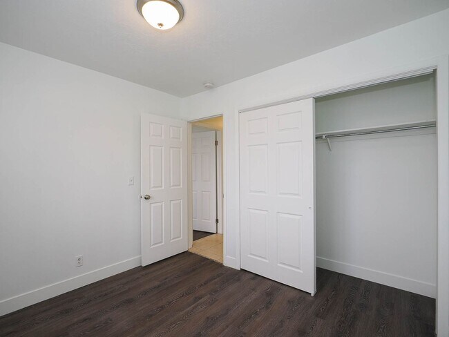 Building Photo - 1559 W 3395 S