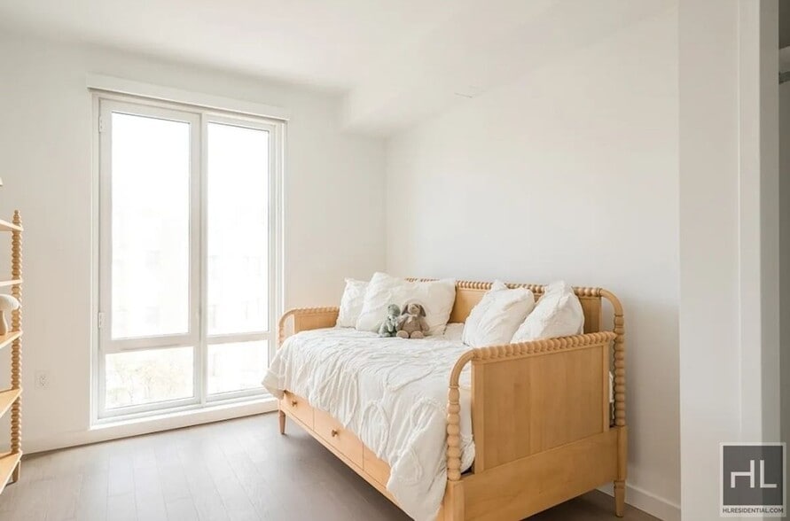 Building Photo - 975 Nostrand Ave