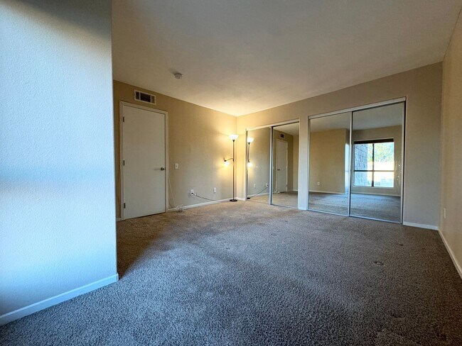 Building Photo - AVAILABLE NOW!! Charming UPSTAIRS 2 Bed/ 1 Bath Condo in Indio!!