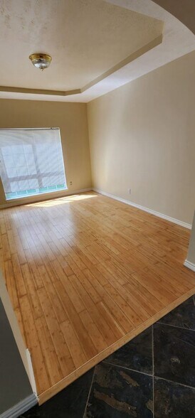 Building Photo - 503 Taskwood Dr