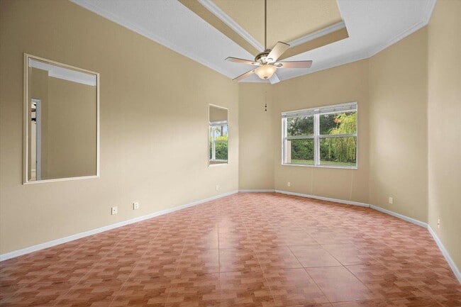 Building Photo - 9819 Mantova Dr