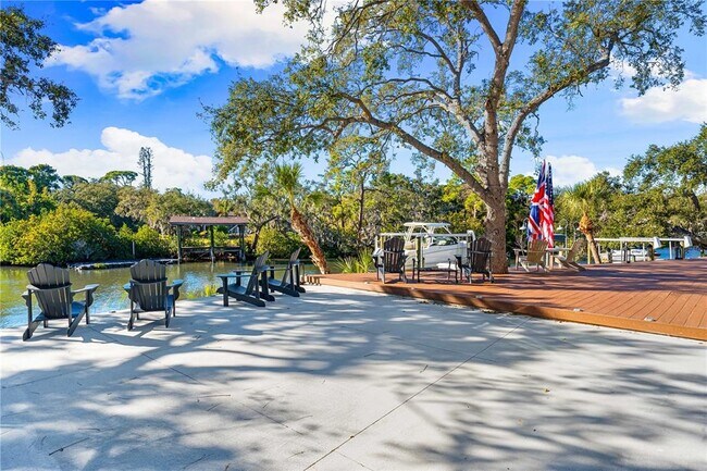 Building Photo - 2500 Monterey St