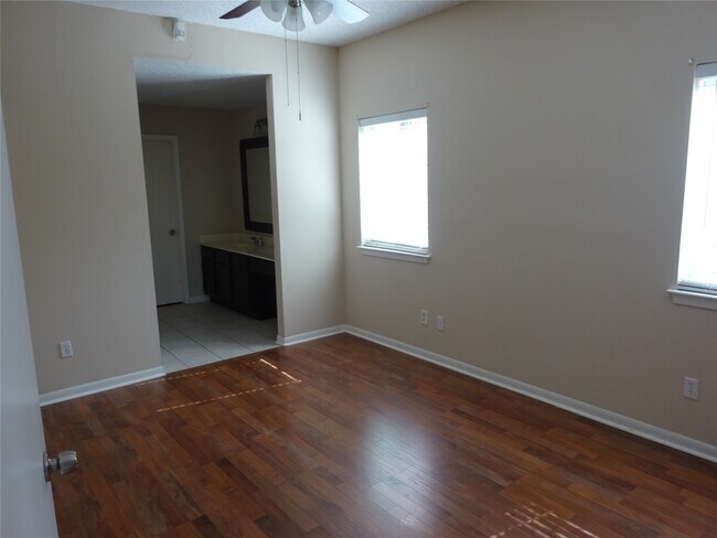 Building Photo - 9631 E Savile Cir