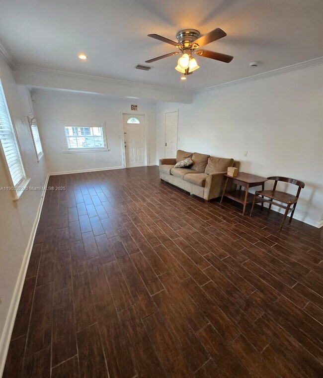 Building Photo - 2420 Jackson St