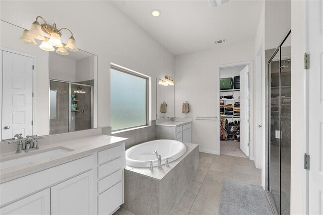 Building Photo - 10024 Dalliance Ln