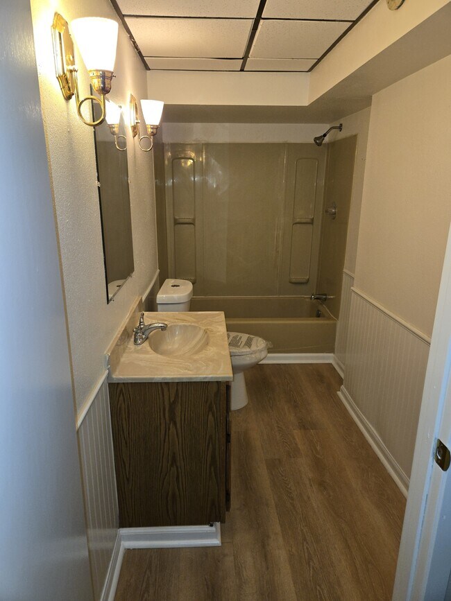 Building Photo - 3802 Gnarl Tree Ln