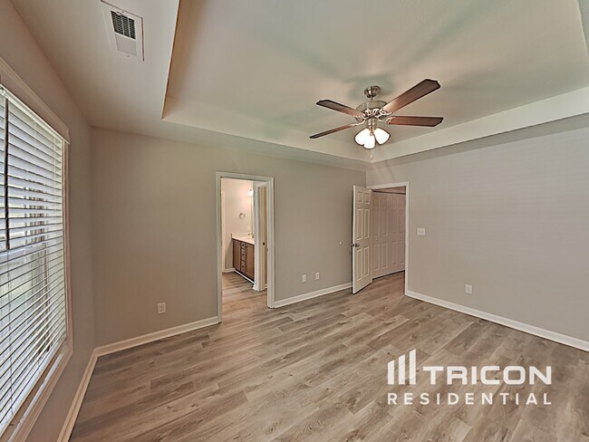 Building Photo - 586 Cameo Ct