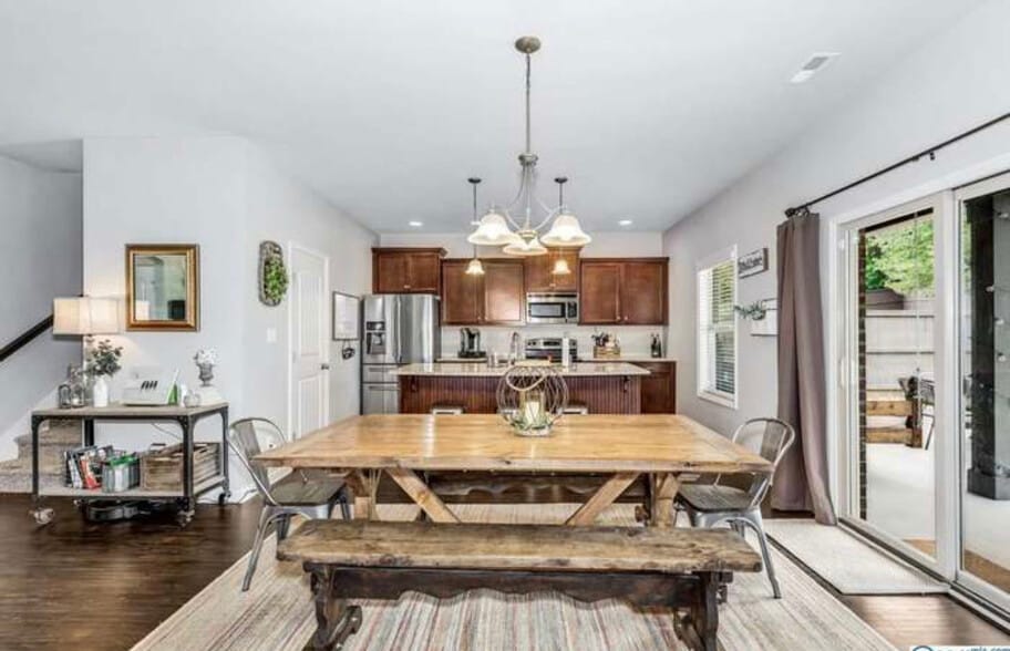 Building Photo - 7709 North Catawba Cir NW